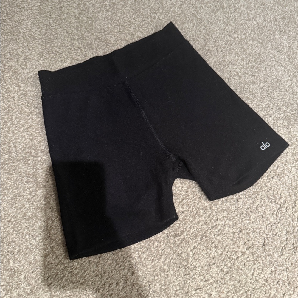 Alo Lounge Shorts - Picture 3 of 8